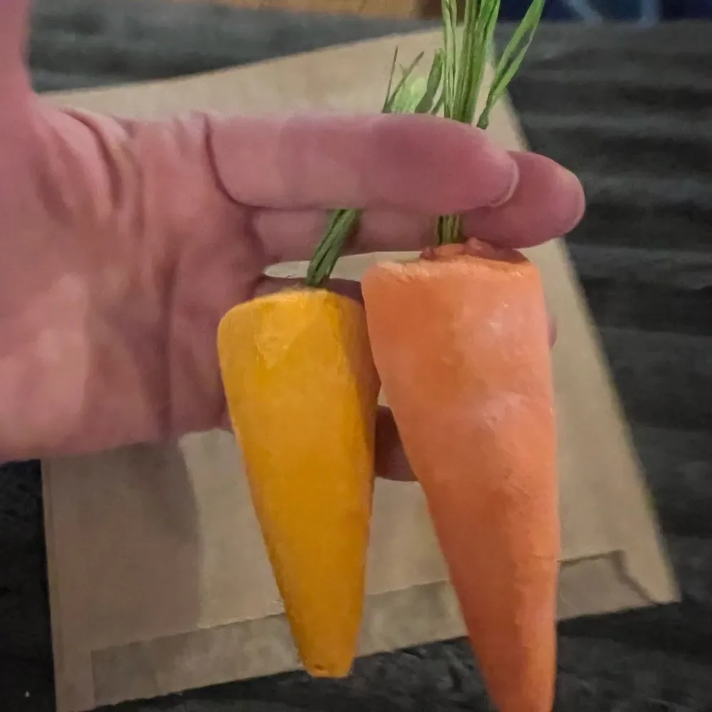 Lush Carrot Reusable Bubble Bar Duo Orange & Yellow Limited Edition